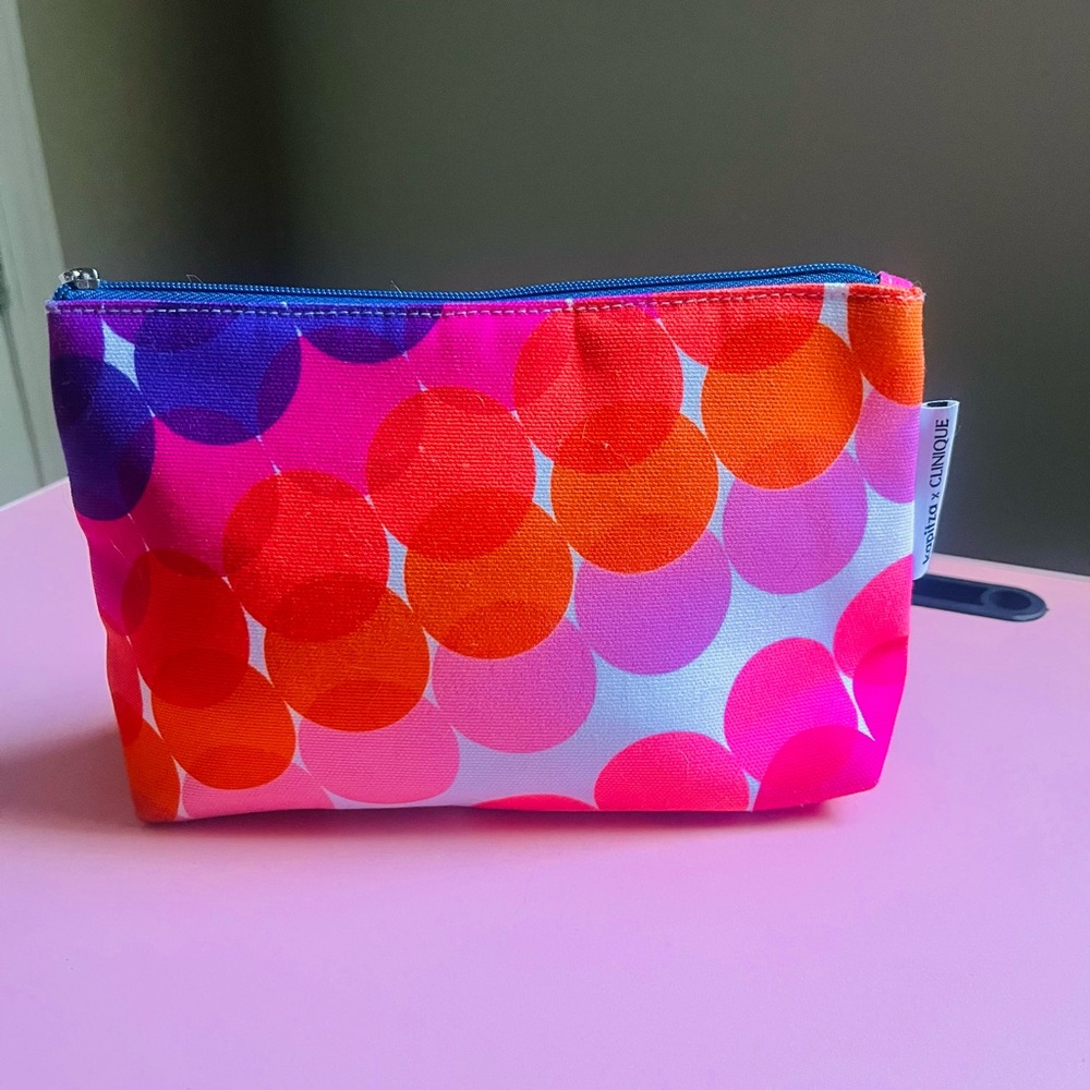Colorful Kapitza x Clinique Makeup Bag
Brand New